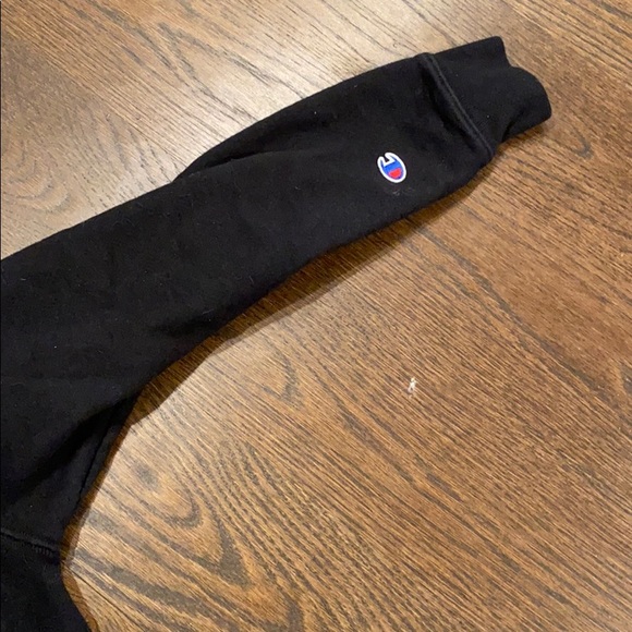 Black champion hoodie - Picture 2 of 3